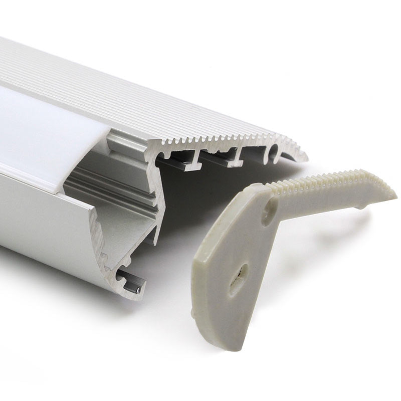 Profilé aluminium pour ruban LED LSP67-27 – marche d'escalier – vue 1