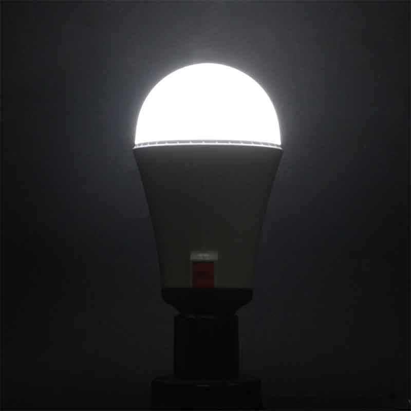 Ampoule LED E27 KAZABULB LBEM – de secours, rechargeable – vue 2